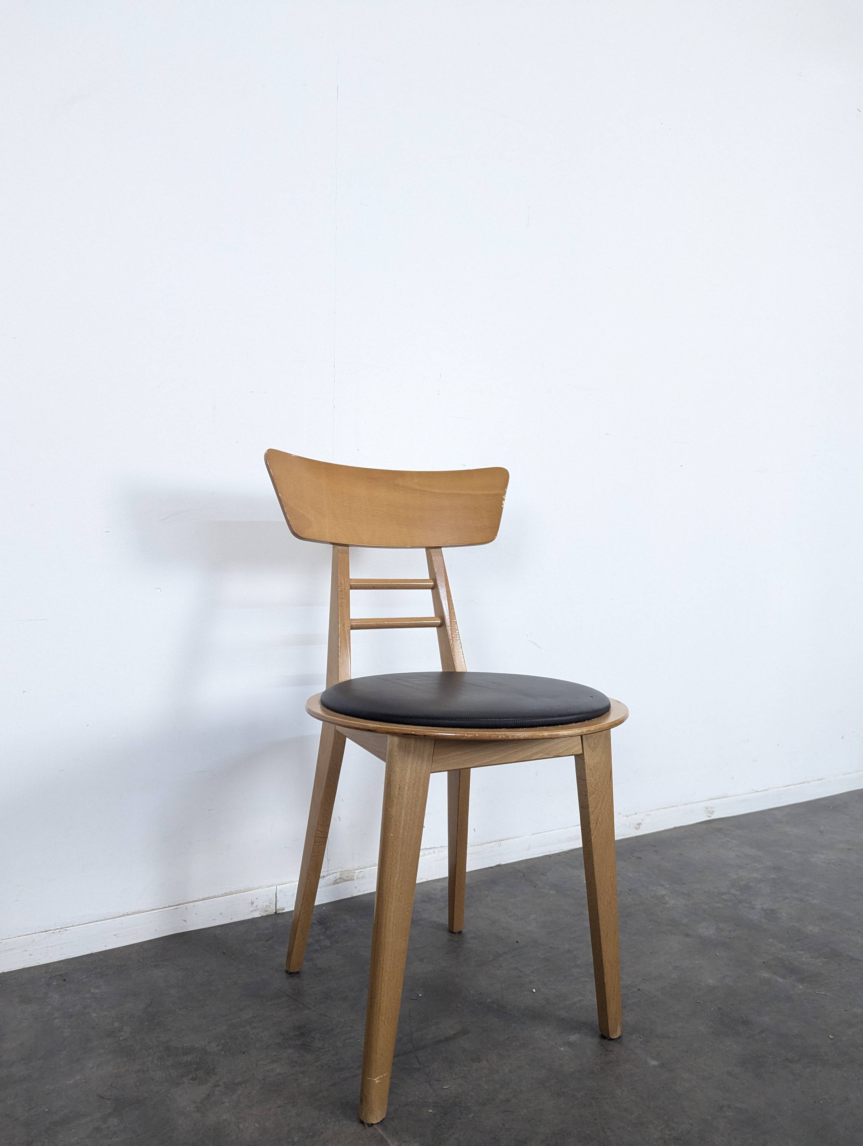 Set of 6 chairs published by Ton.