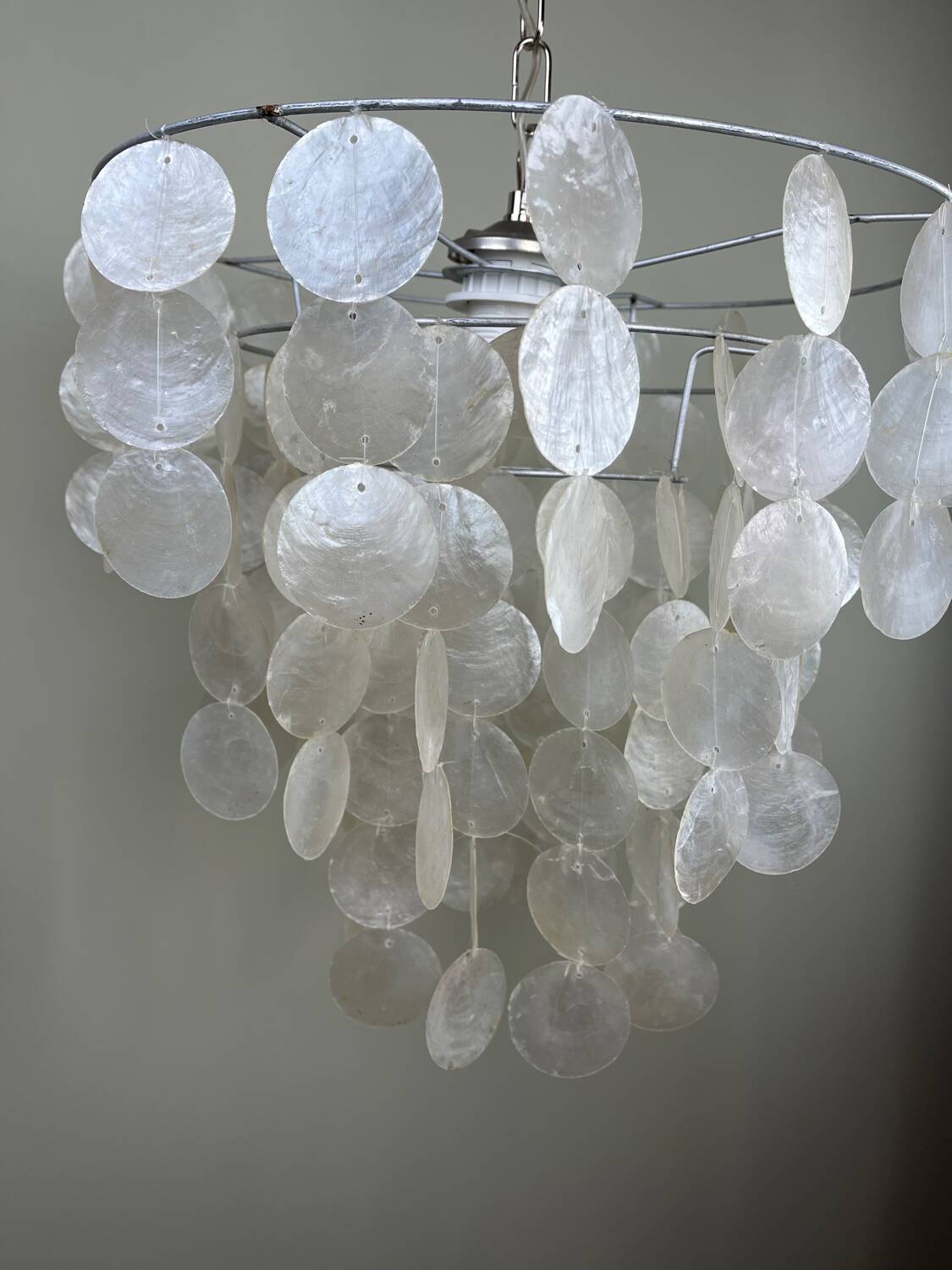 Suspension mother-of-pearl beads