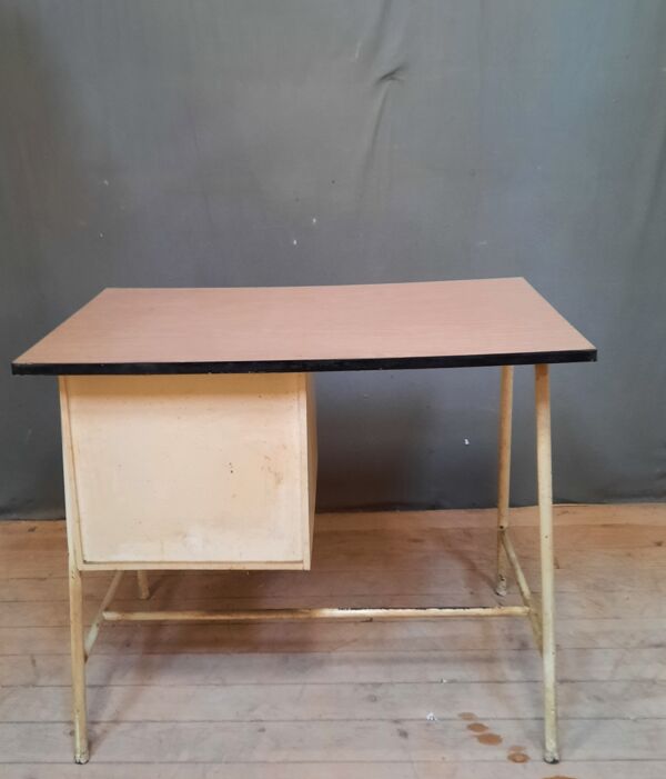 Bureau vintage en formica blanc
