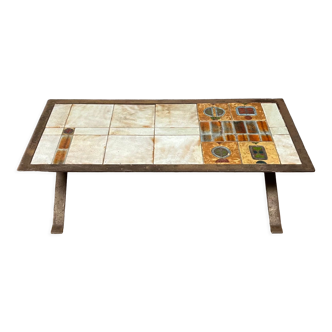 Scandinavian coffee table from the 60s and metal and ceramics