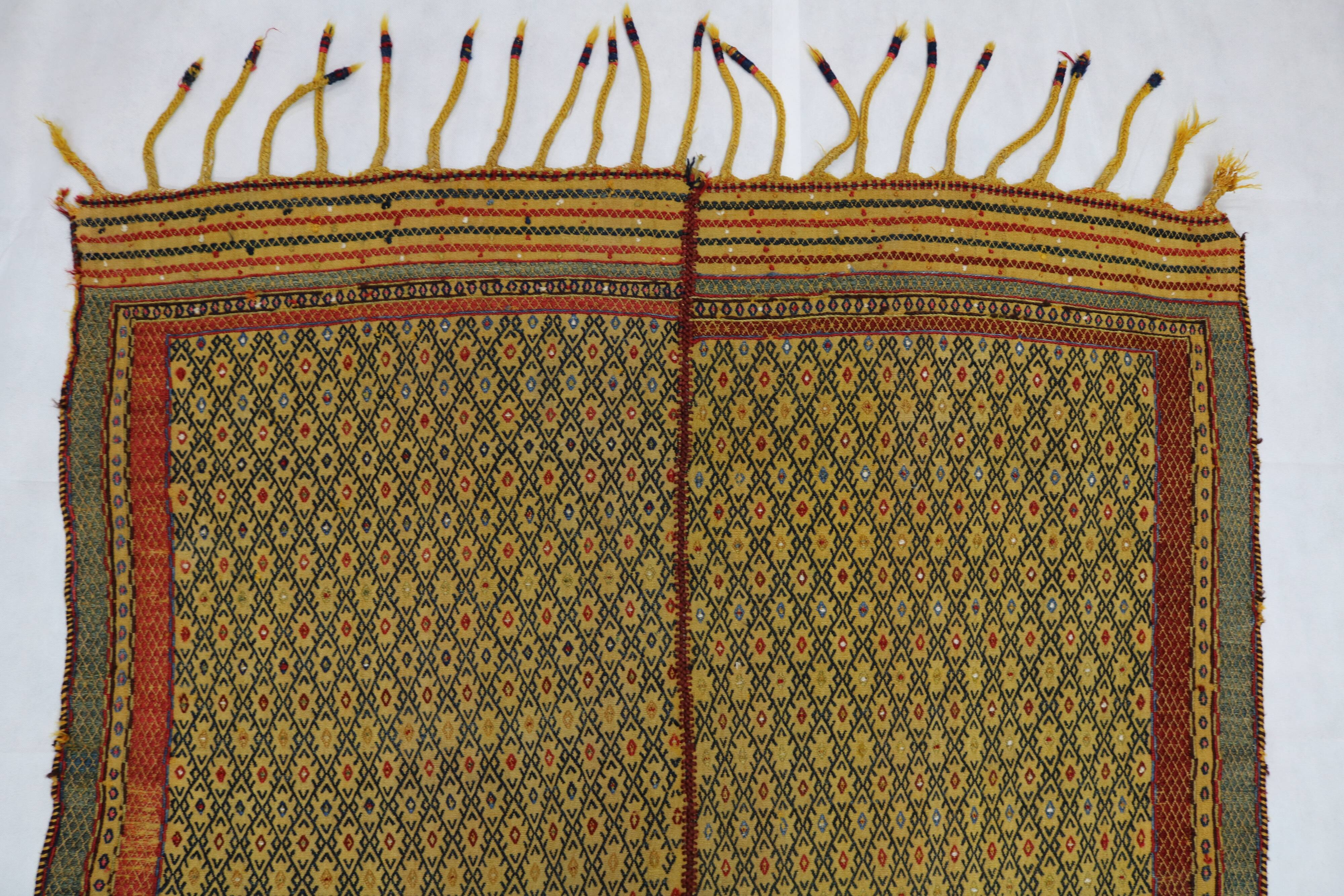 Handmade qashqai verneh rug