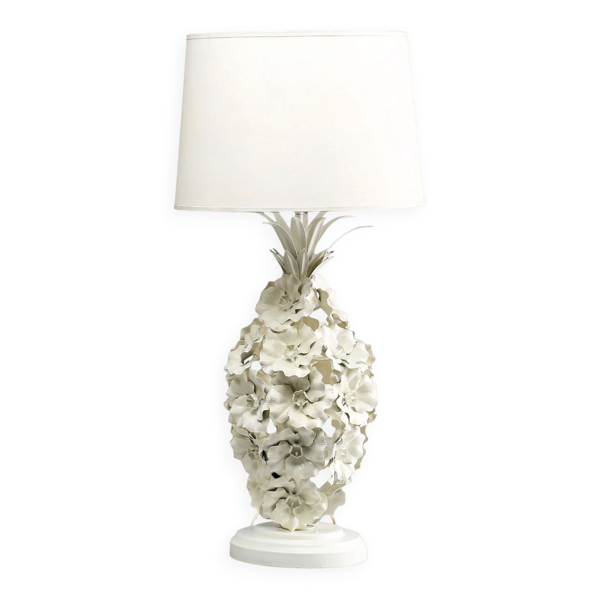 Impressive desk lamp by Nordiska Kompaniet in white metal, Sweden, 1950.