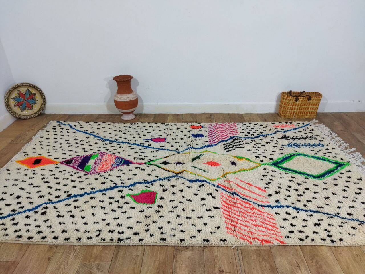 Handmade wool Berber rug 285 X 162 CM