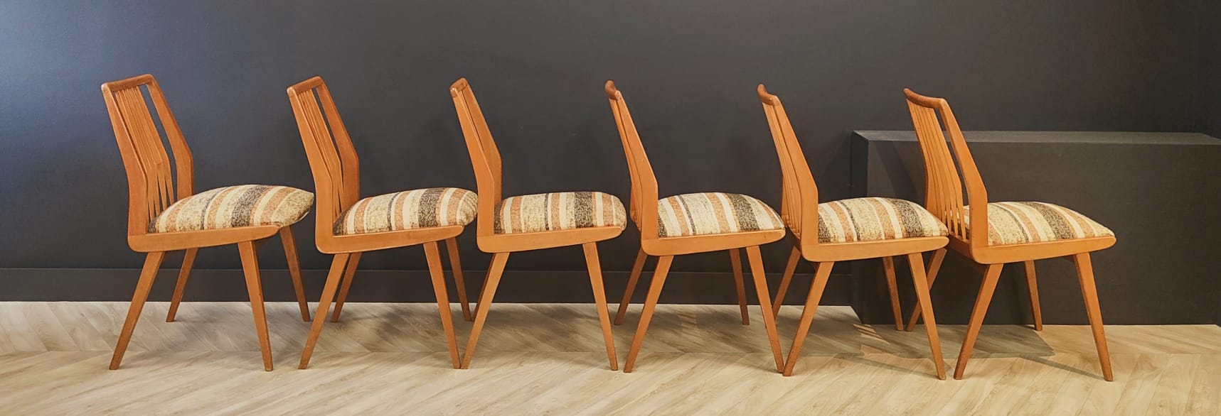 Six mid century dining table chairs