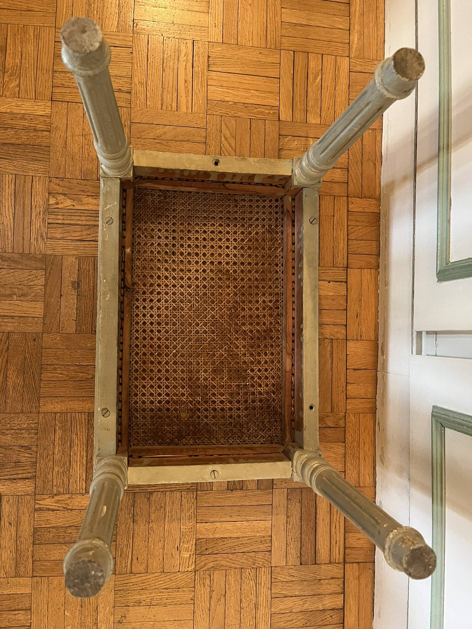 Footrest / bedroom stool Louis XVI — Celadon grey lacquered — Caned