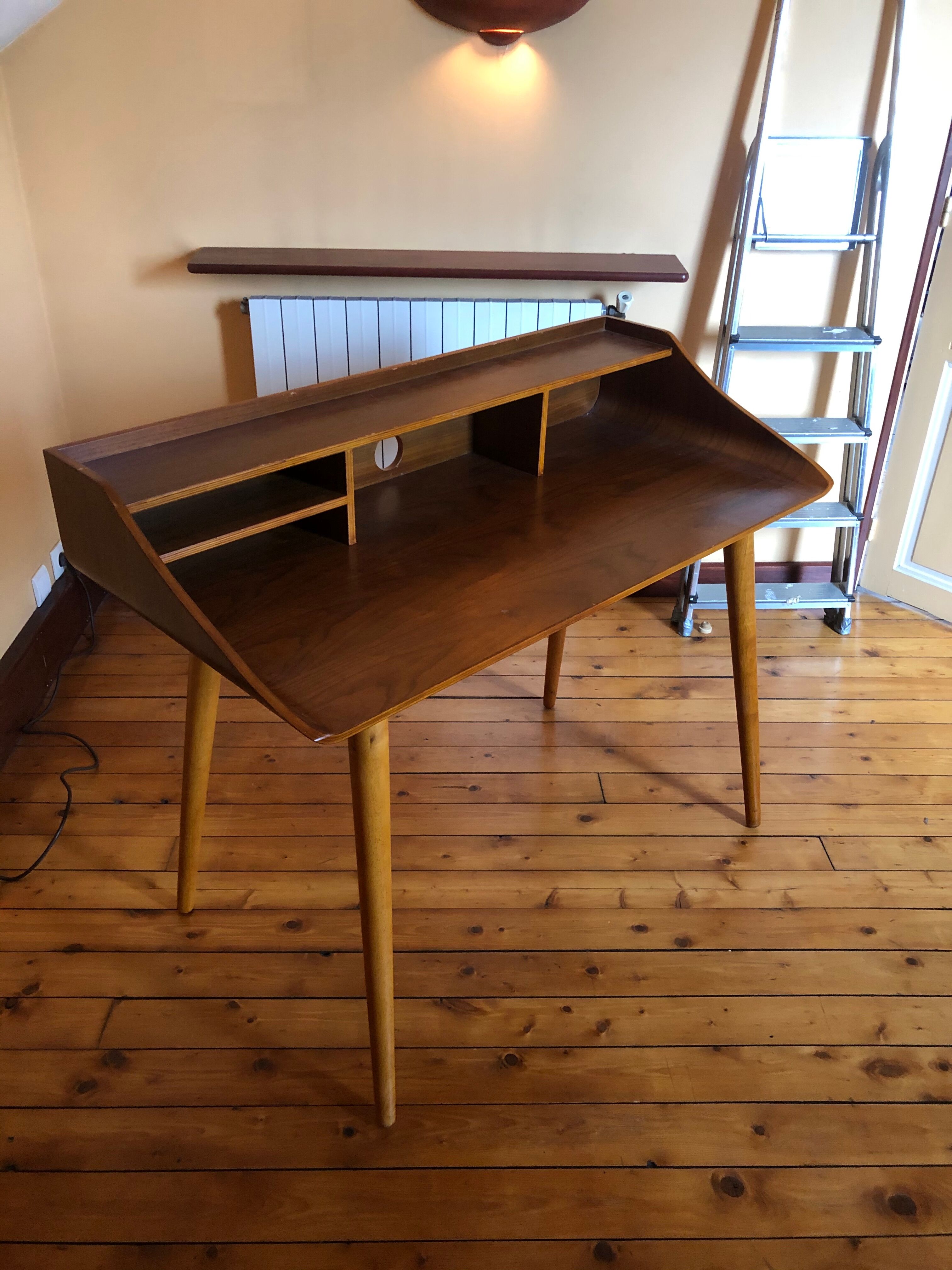 Scandinavian desk