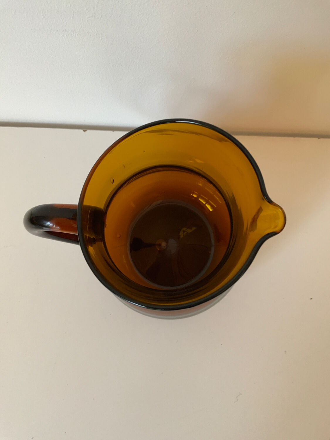 Pot à eau ambre Selency x Monoprix Croisé Laroche