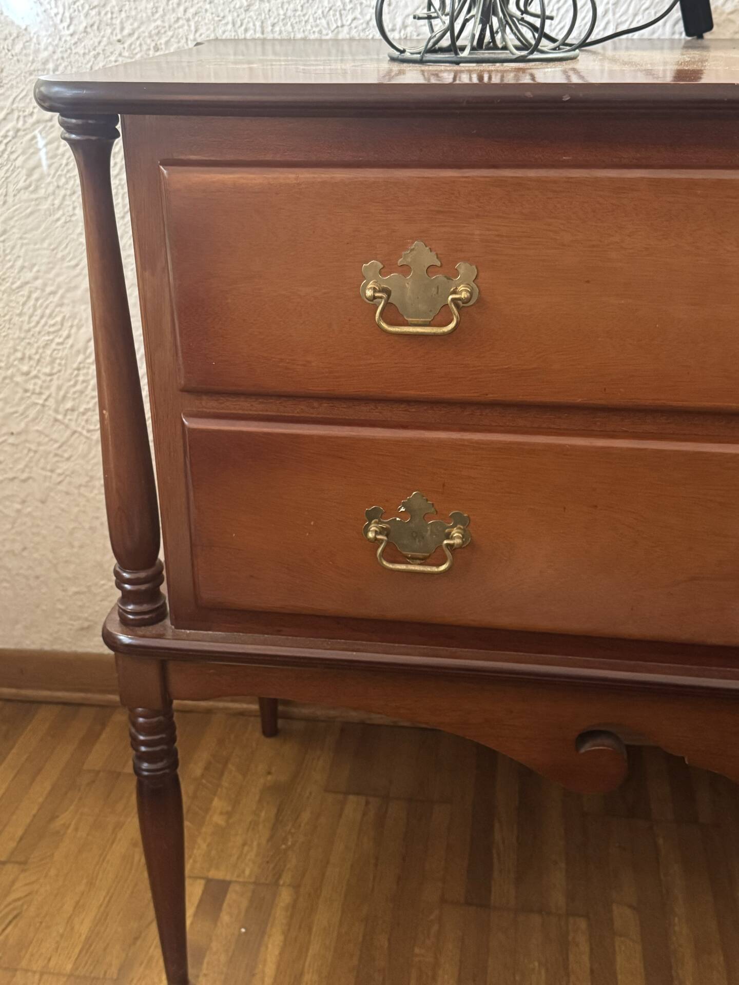 Vintage chest of drawers in solid cherry wood, 2 large drawers, Louis XVI style.