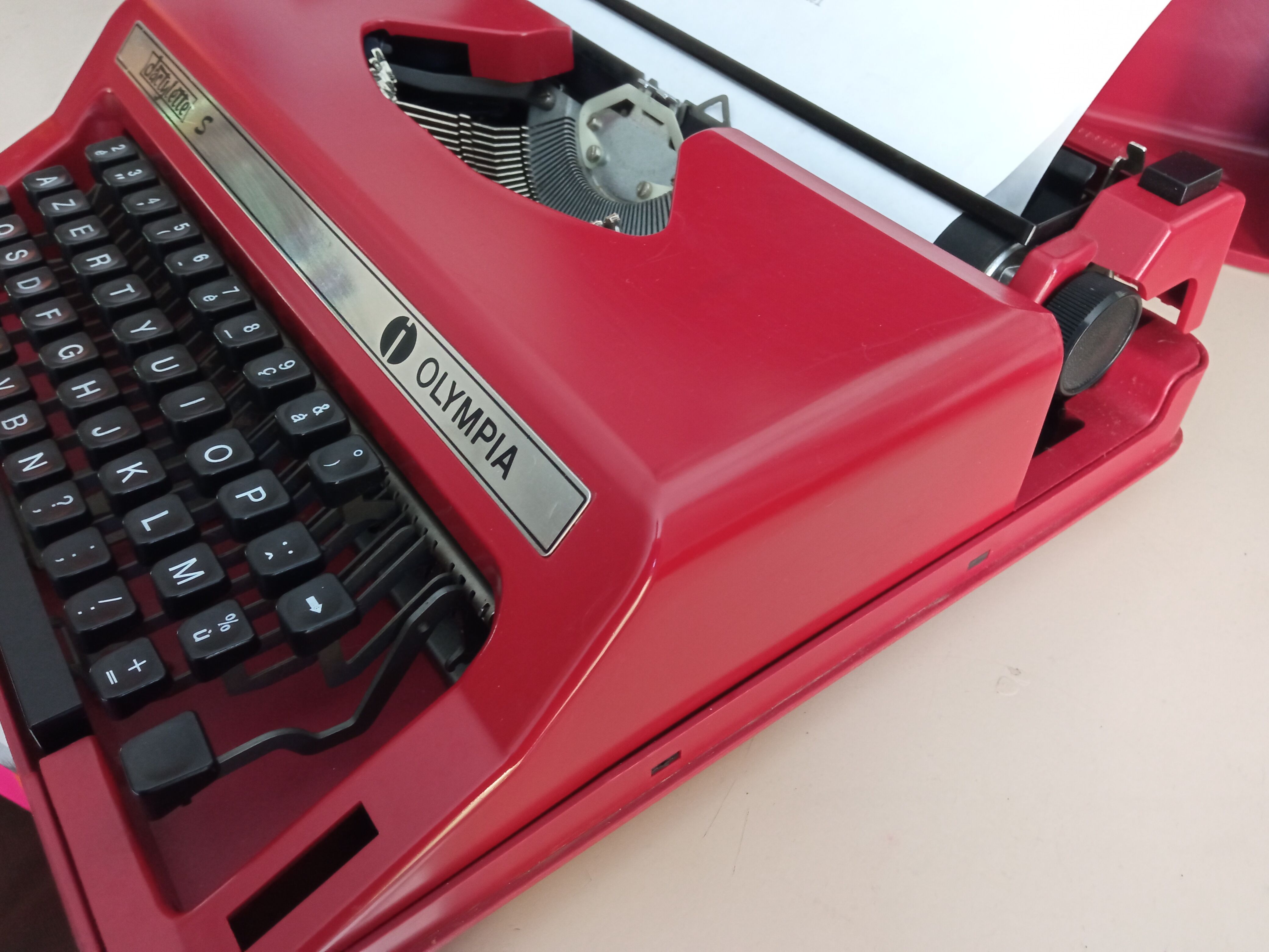 Typewriter Olympia Dactylette S Grenat