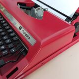 Typewriter Olympia Dactylette S Grenat