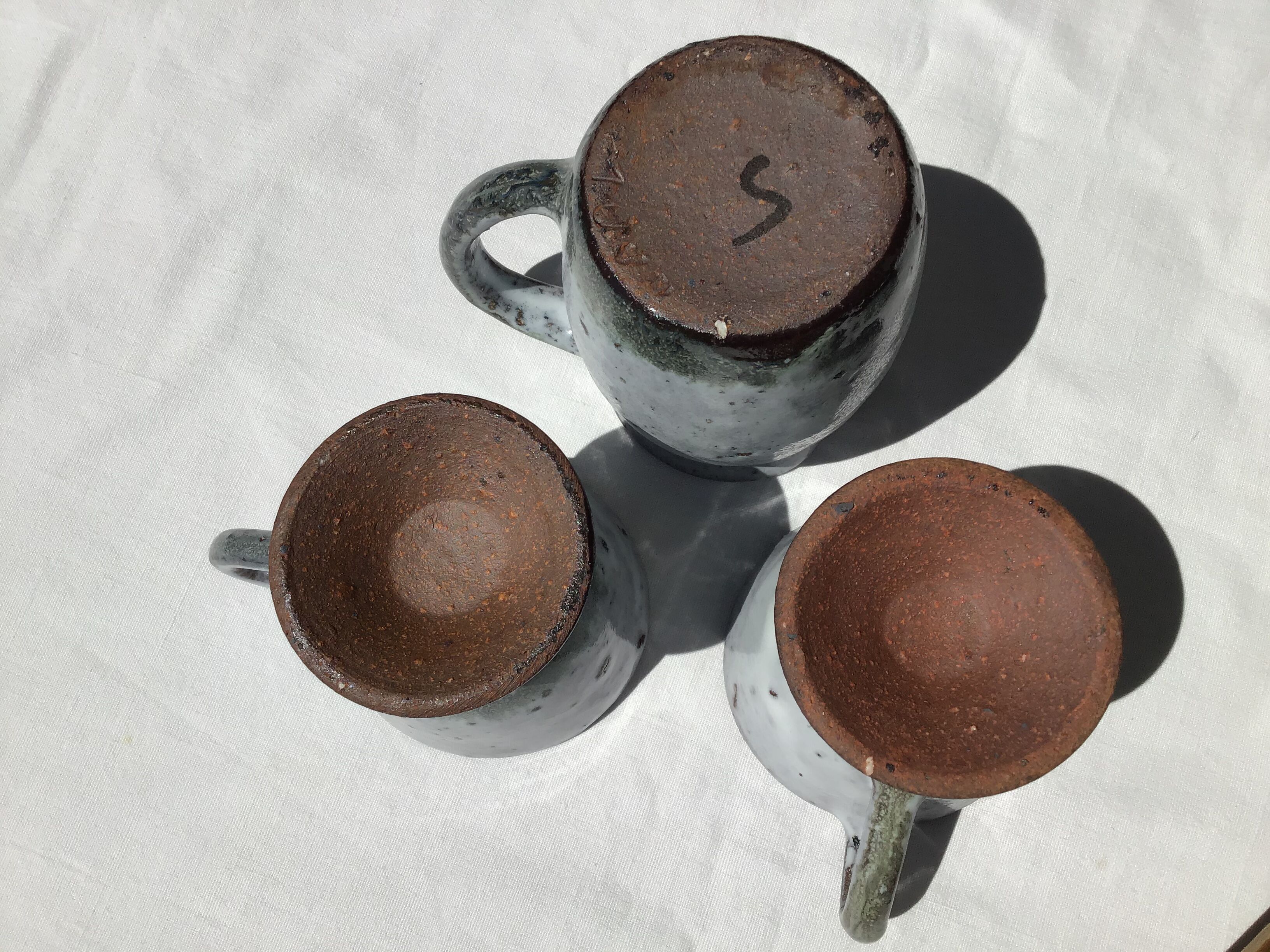 Signed grey-white artisanal stoneware cups and pot