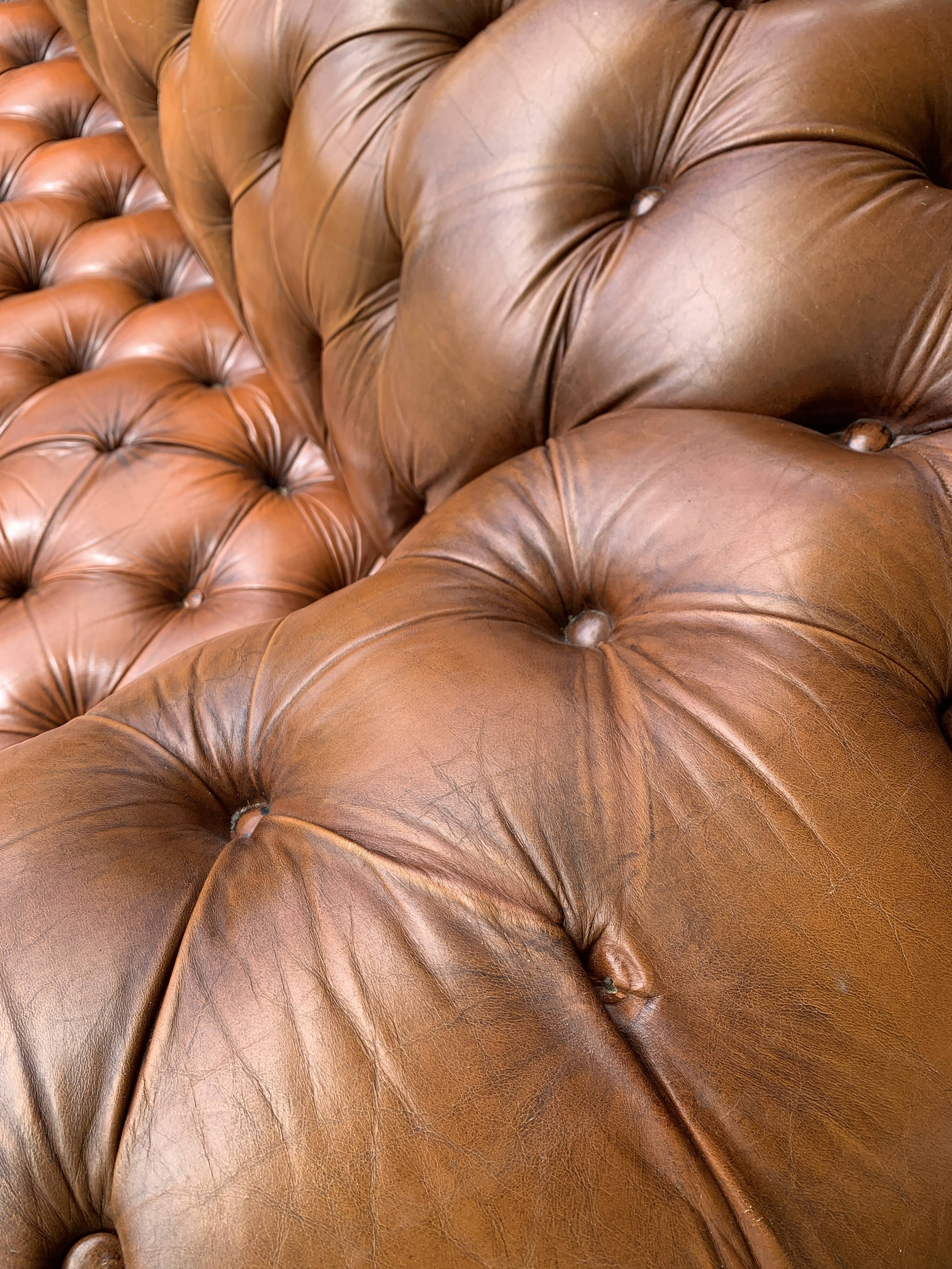 Chesterfield Sofa 3-4 seats