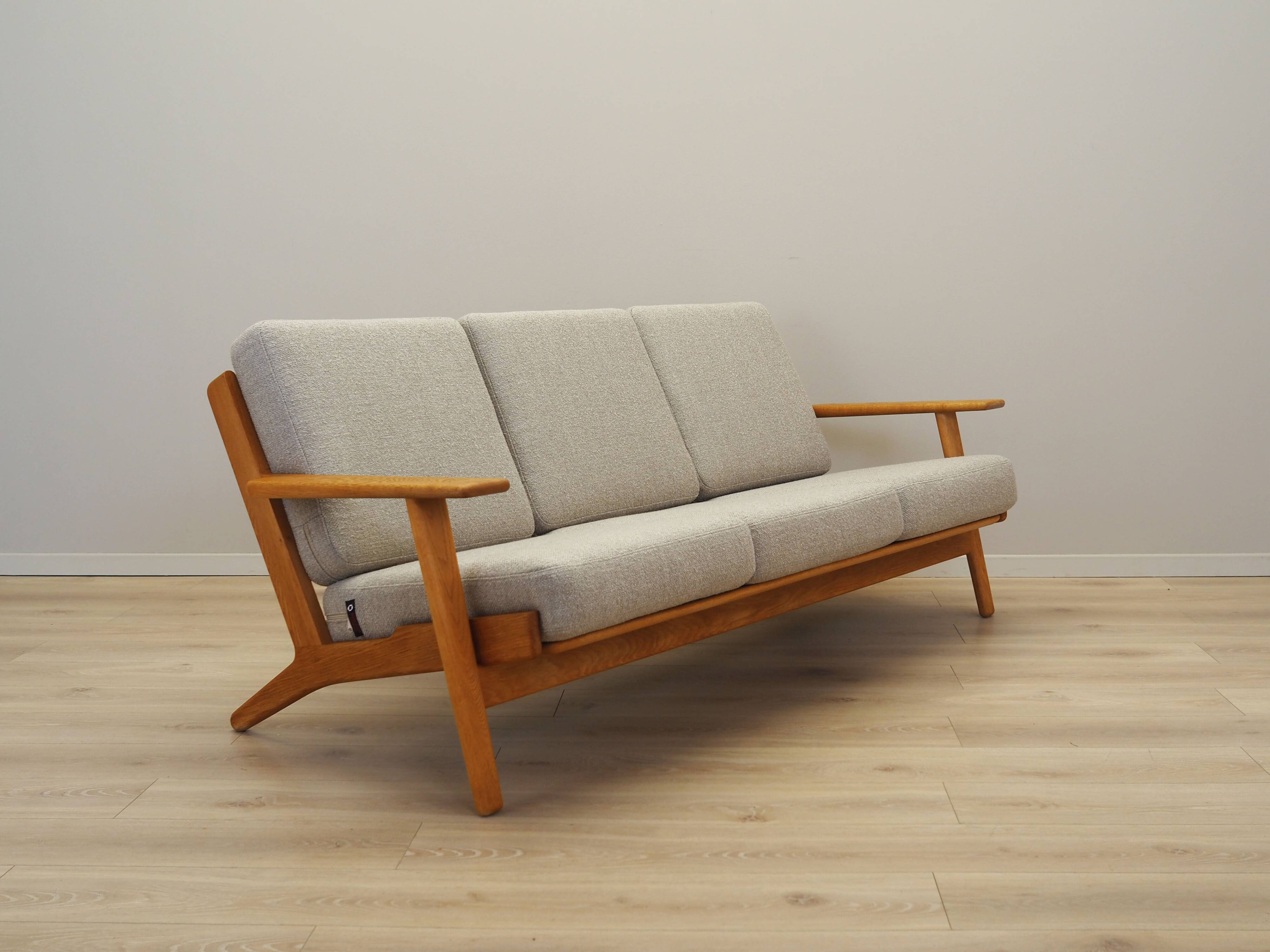 Oak sofa, Danish design, 1960s, designer: Hans J. Wegner, manufacturer: Get