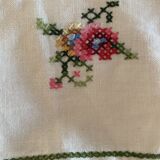 Lot 4 serviettes vintages broderies fleurs