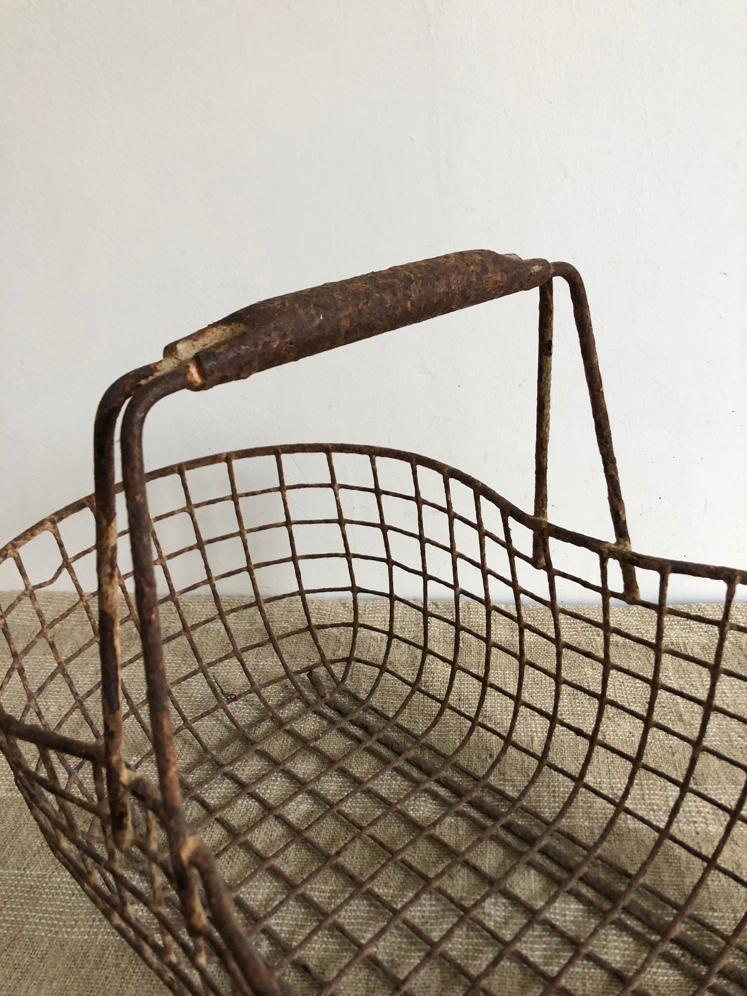Garden mesh basket