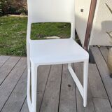 Vitra Tip Ton chair in white – design by Barber & Osgerby