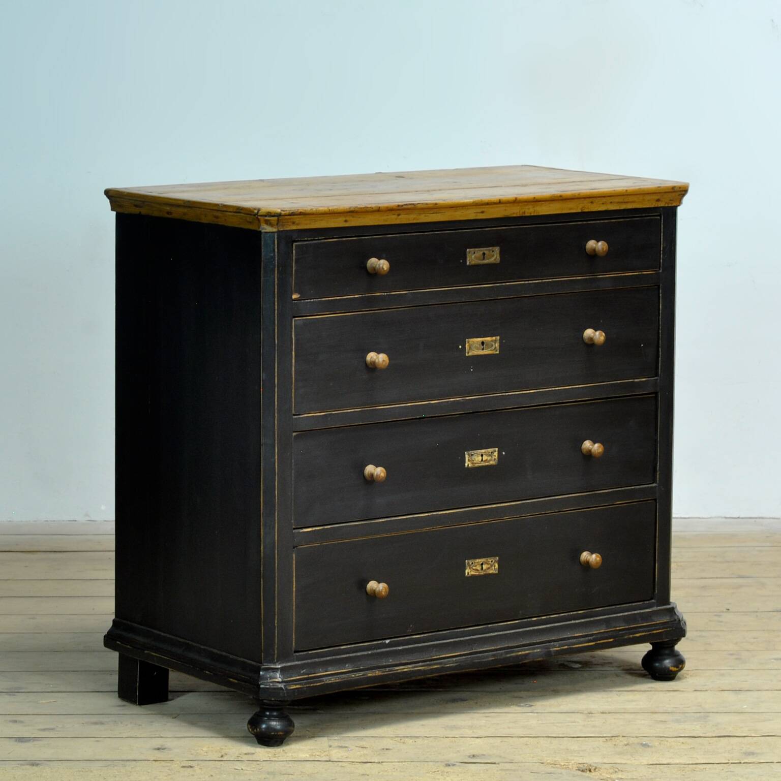 Commode en pin, années 1910