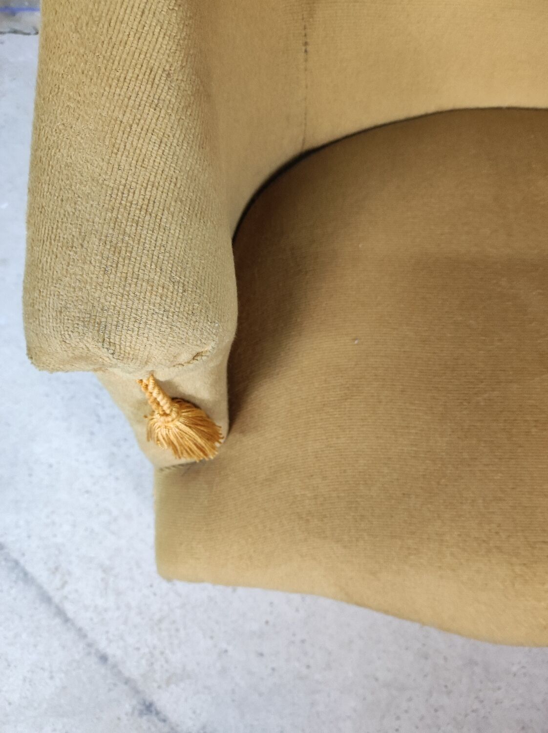 Yellow toad armchair