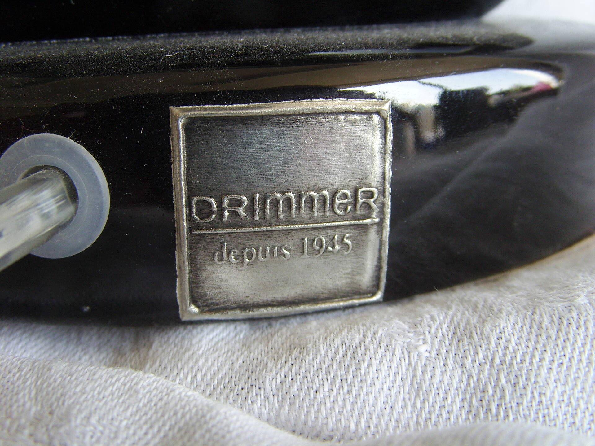 Louis Drimmer black modernist lamp