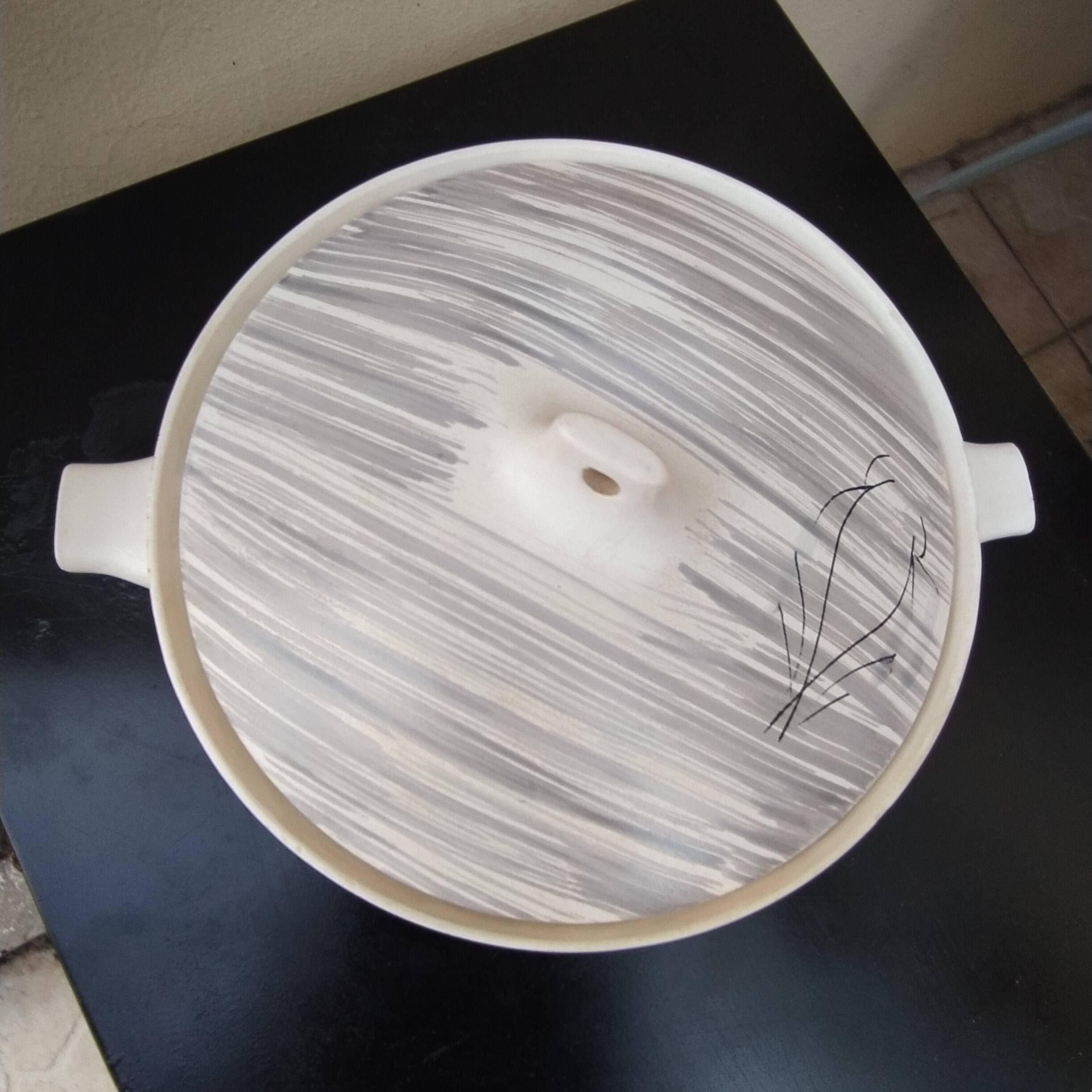 Tureen and dish niderviller model chatons 1950