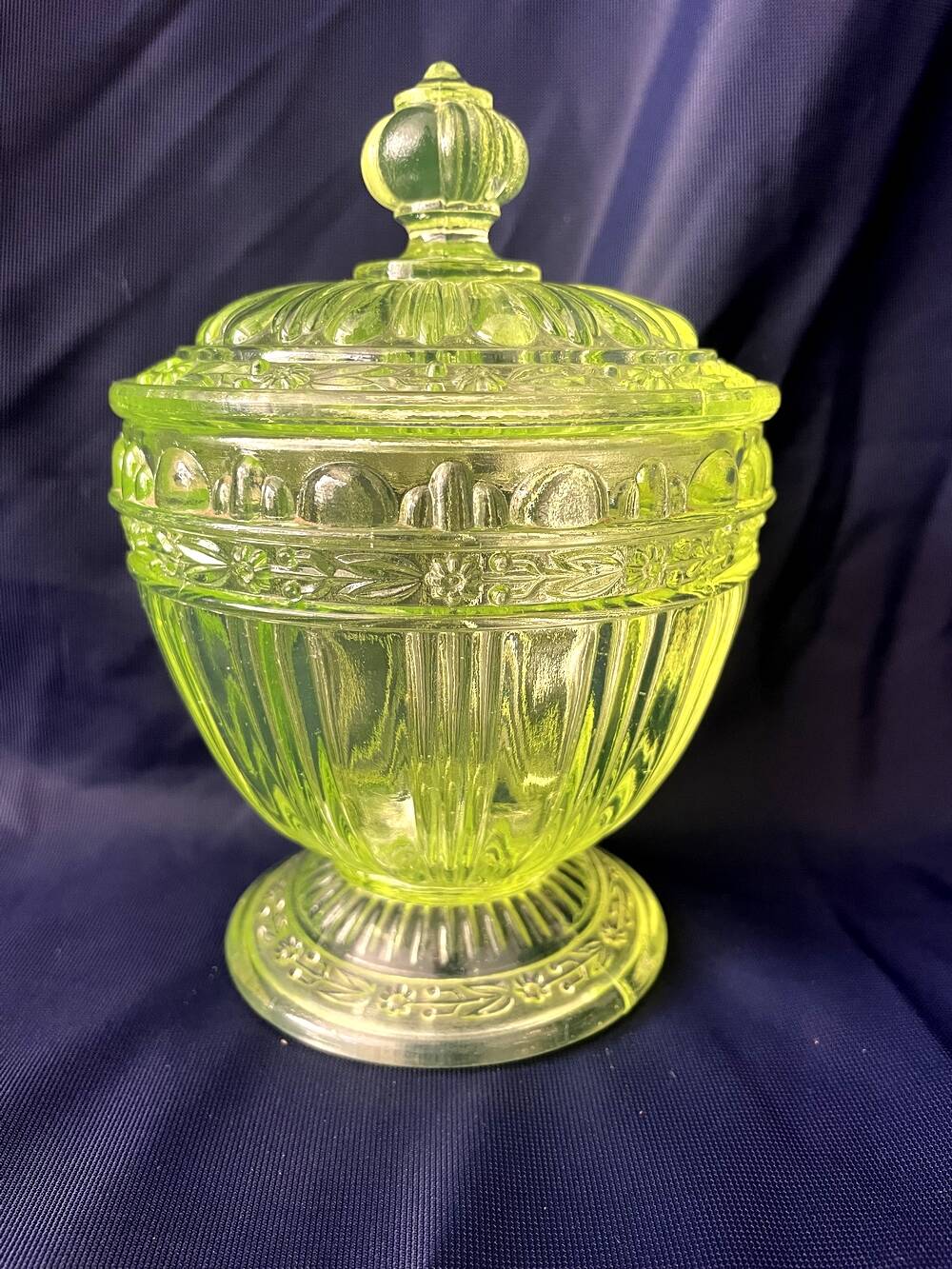 Press glass candy mold ouraline glassware of portieux