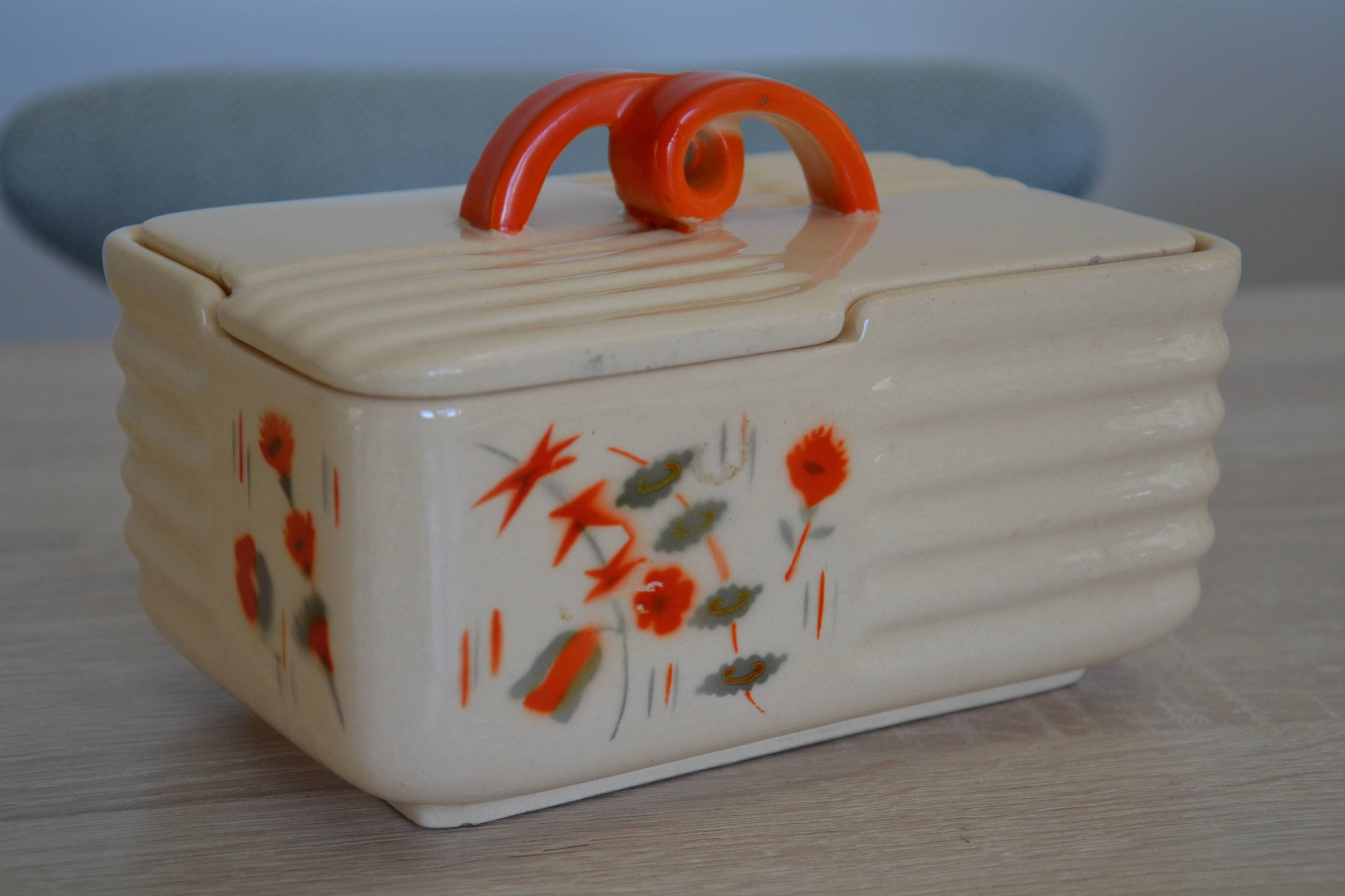 Ruscha biscuit jar/tin from the 50s-60s
