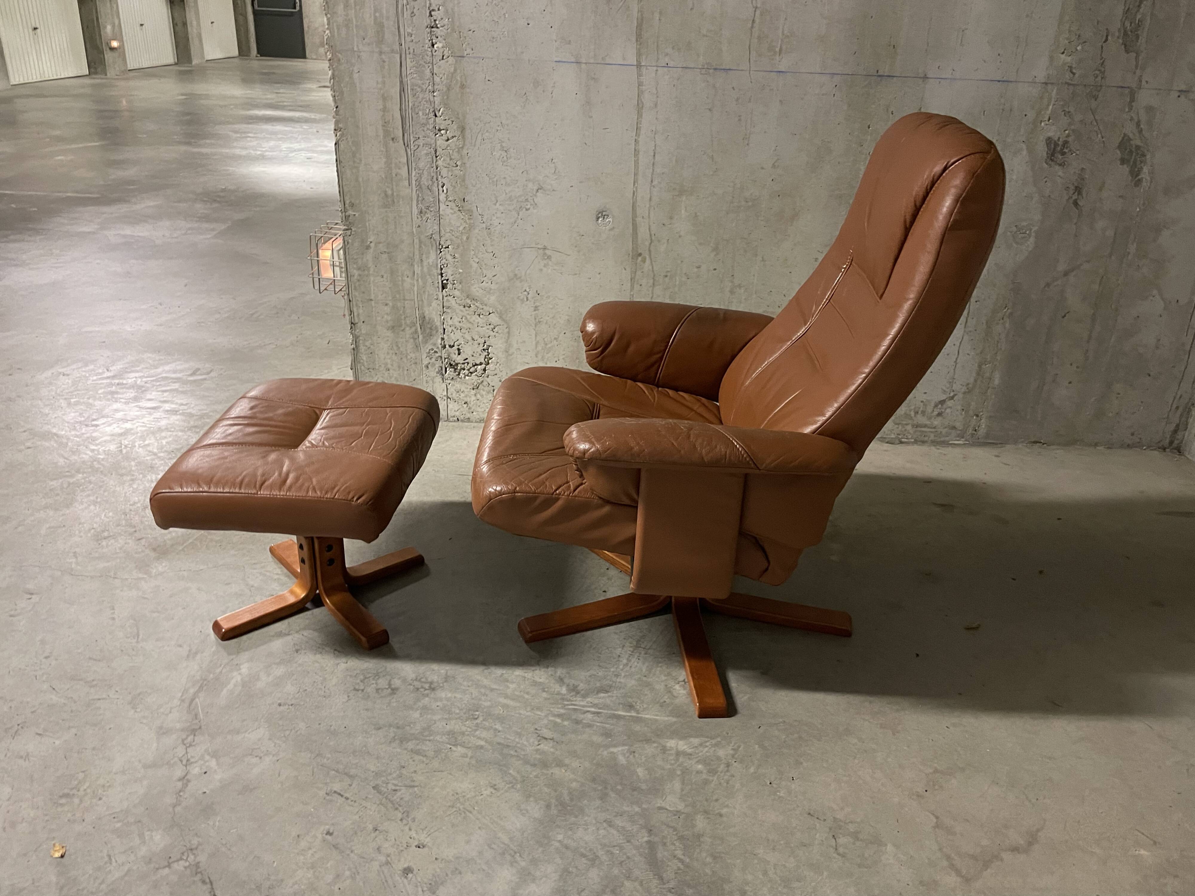 Unico leather armchair and ottoman