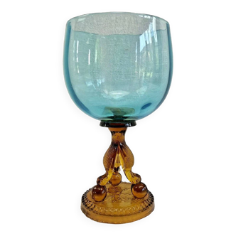 George Sand portieux ceremonial glass tripod vase
