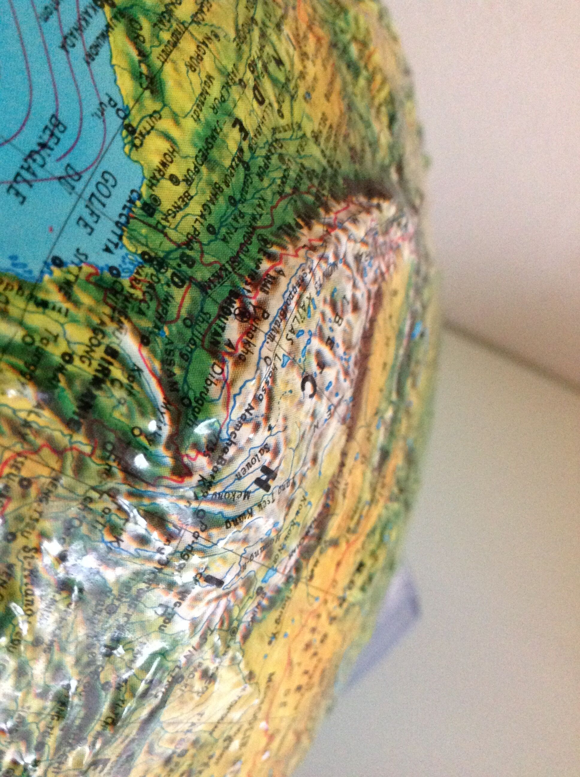 Globe in bright relief Rico Italy vintage 60s-70s