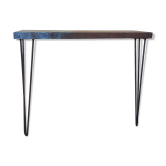 Metal effect console