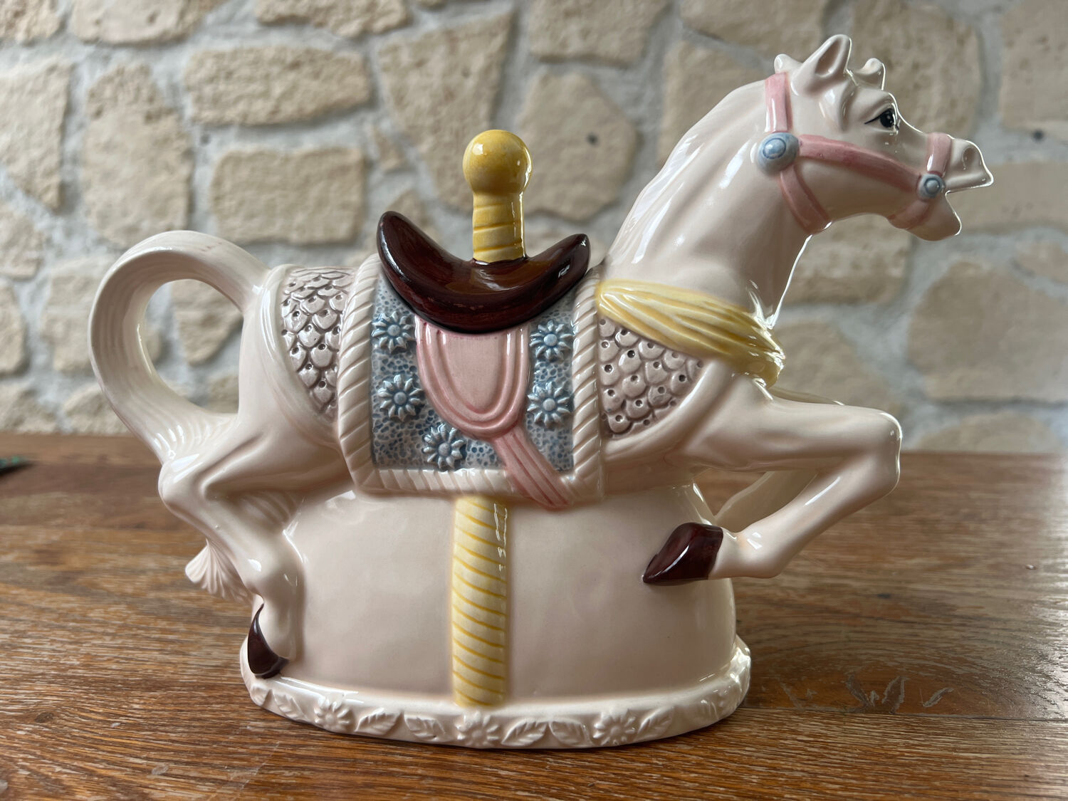 Teapot Horse