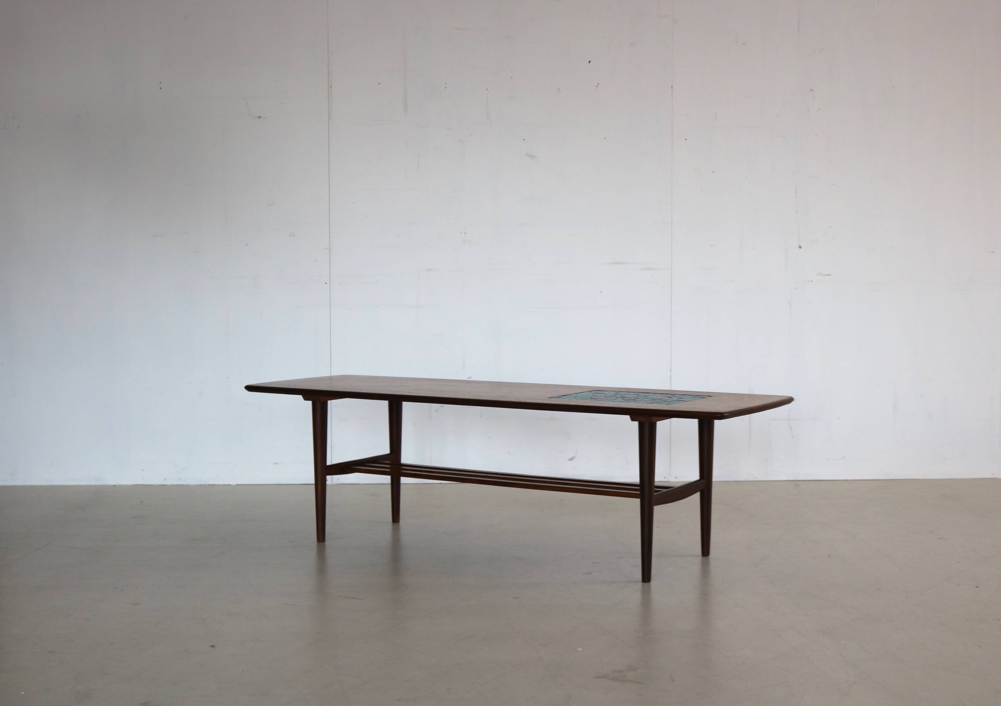 Vintage teak coffee table by wébé, van teeffelen