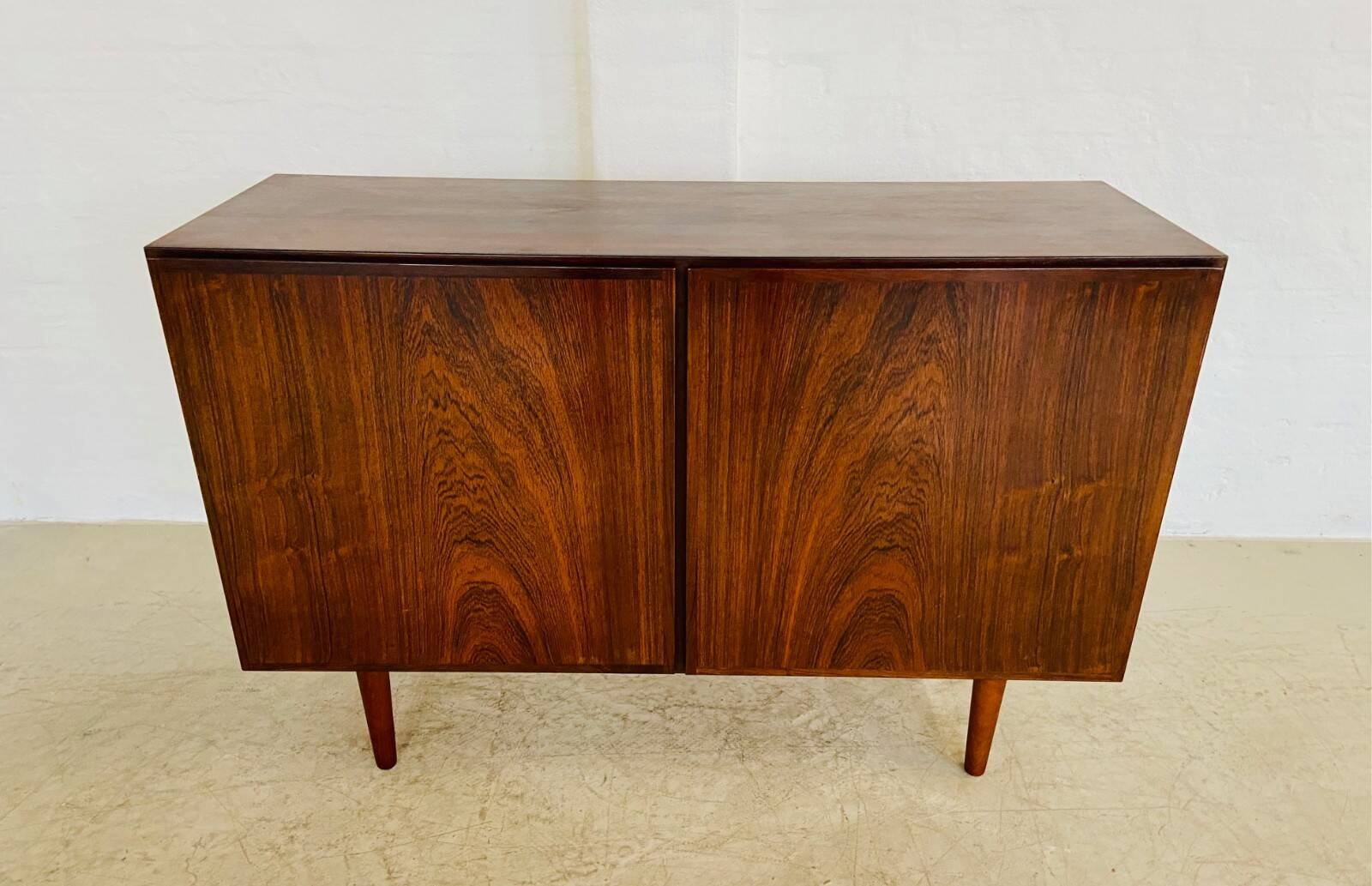 Vintage retro Danish mid-century rosewood sideboard by Gunni Omann 1960s