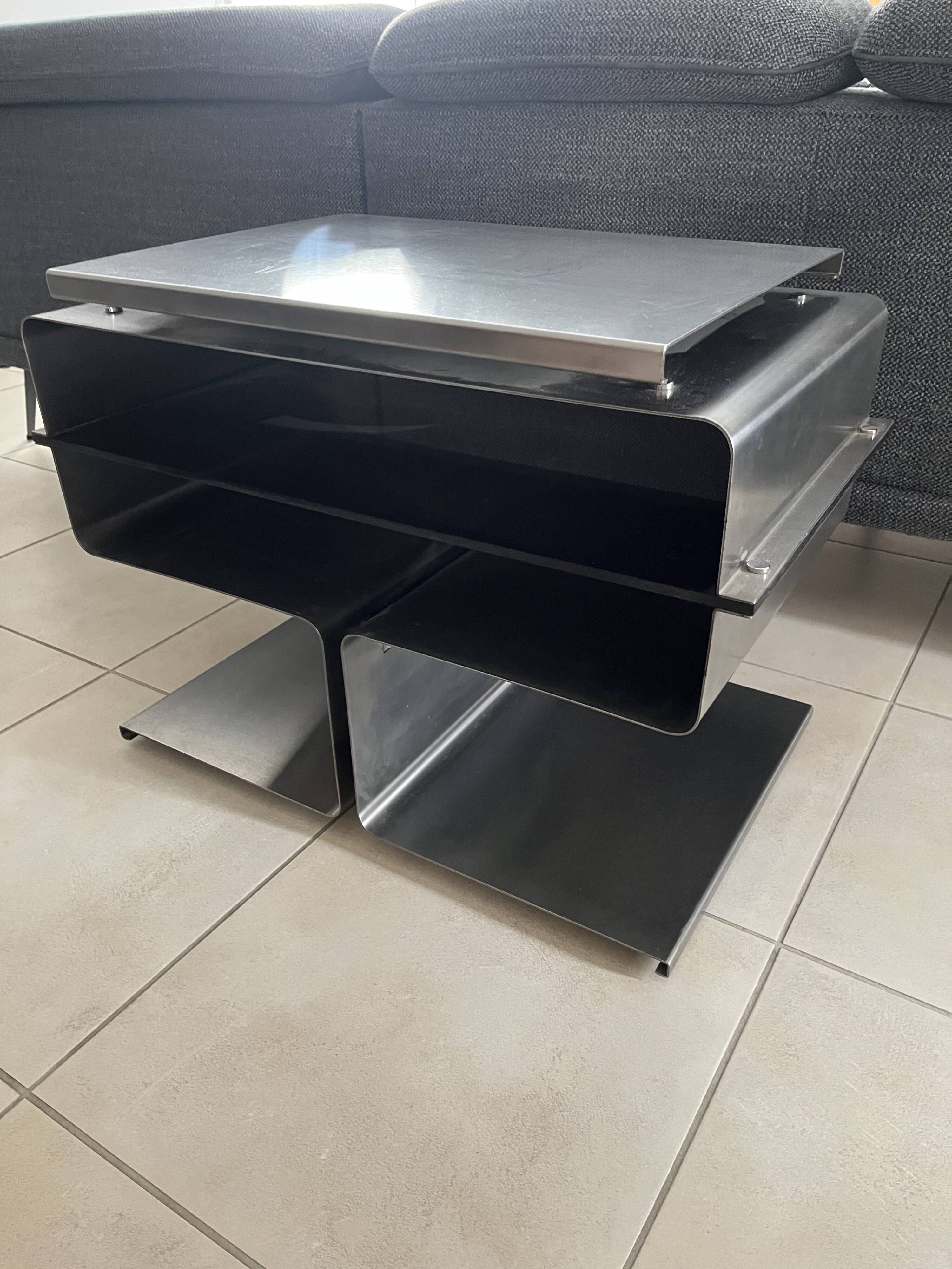 Table basse / Meuble hifi modèle "Sequenza" de François MONNET pour Kappa