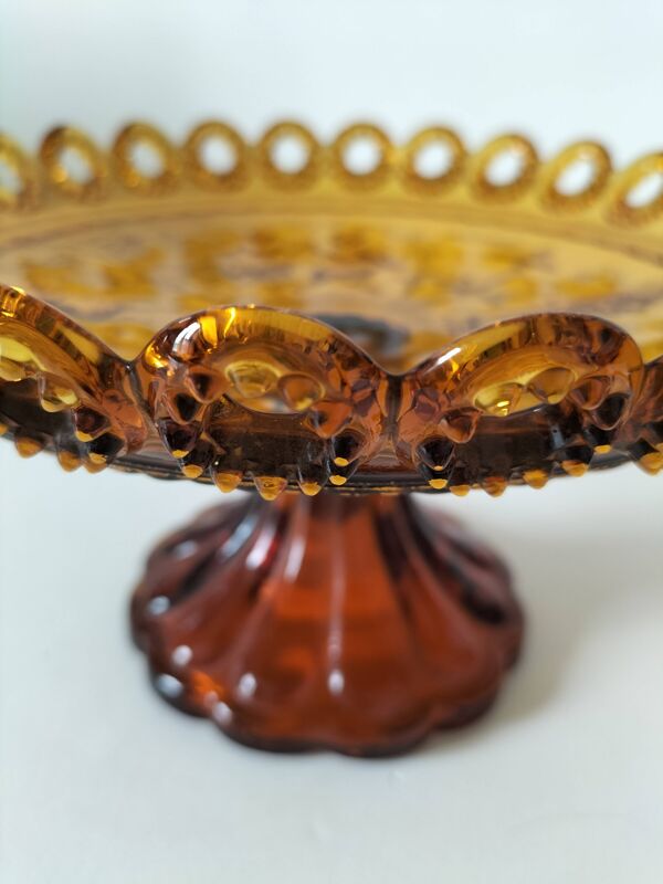 Piédouche Georges Sand verre pressé ambré, Portieux, fin 19ème