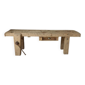 Carpenter's workbench