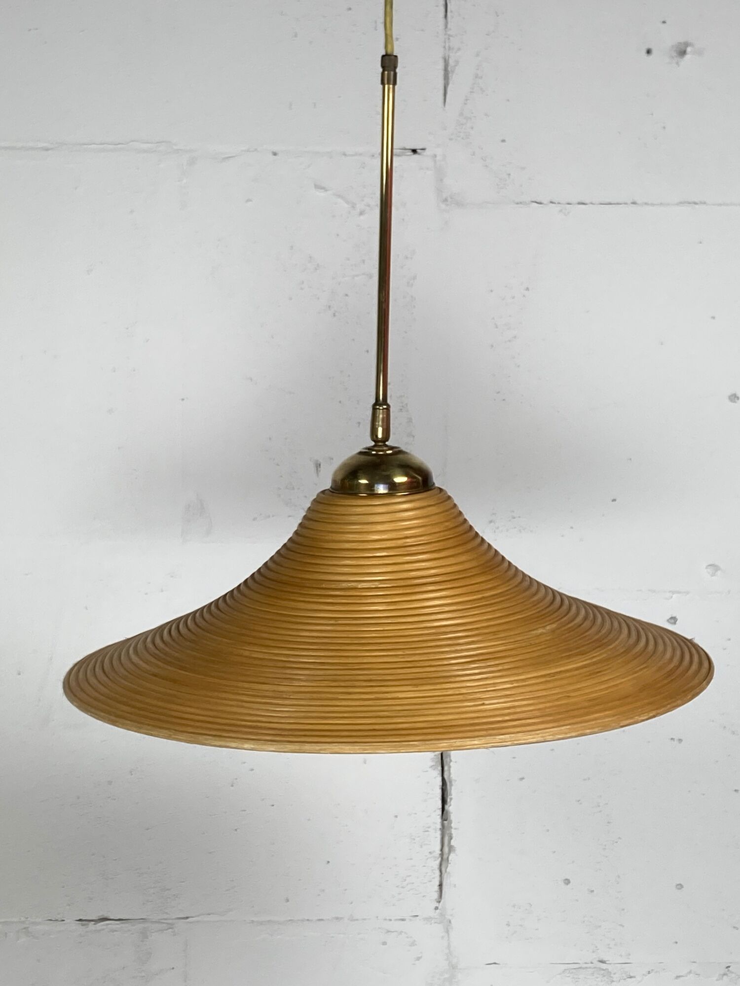 Pair pencil reed rattan bamboo and brass pendants, Italy 1970s