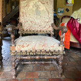Walnut armchairs with Entretoise style Louis XIII