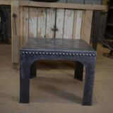 Coffee table in riveted and galvanized metal