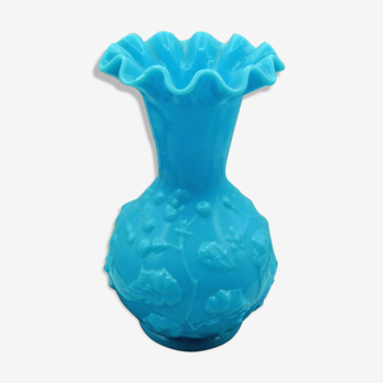Vase bleu en opaline