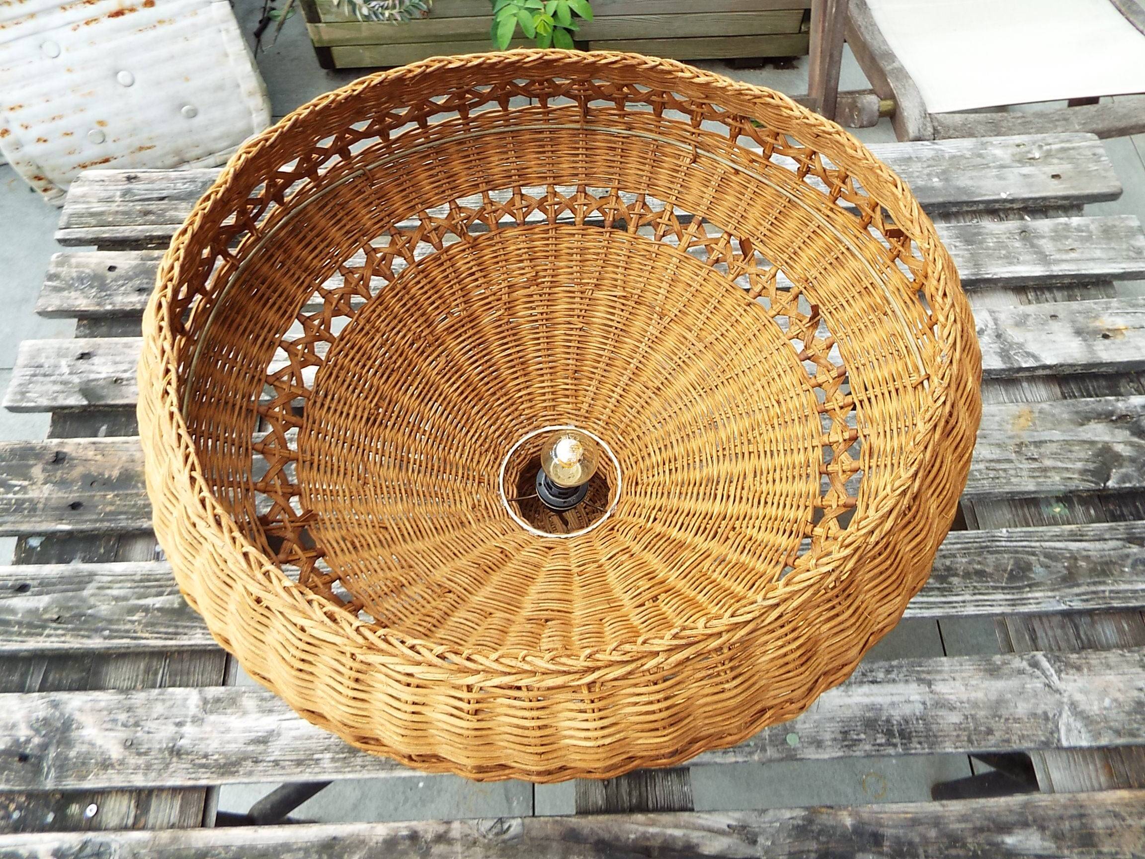 Wicker and rattan pendant light