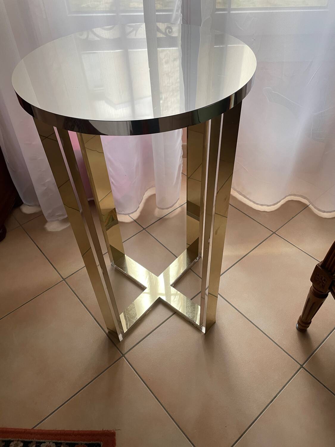 Mirror table