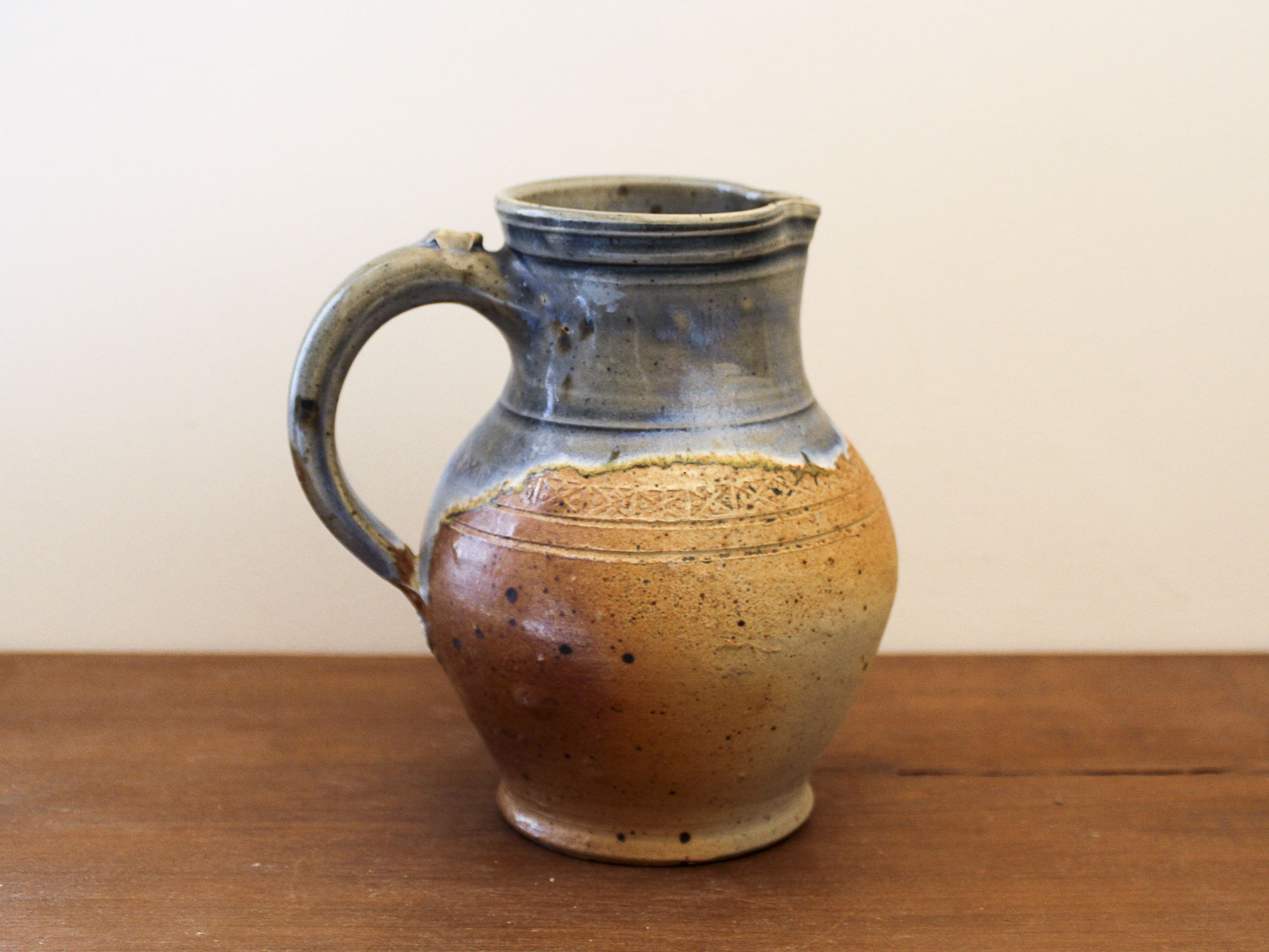 Sandstone pitcher from Puisaye Sabine Seguin Karakos