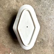 Saucière en terre de fer bleue et blanche