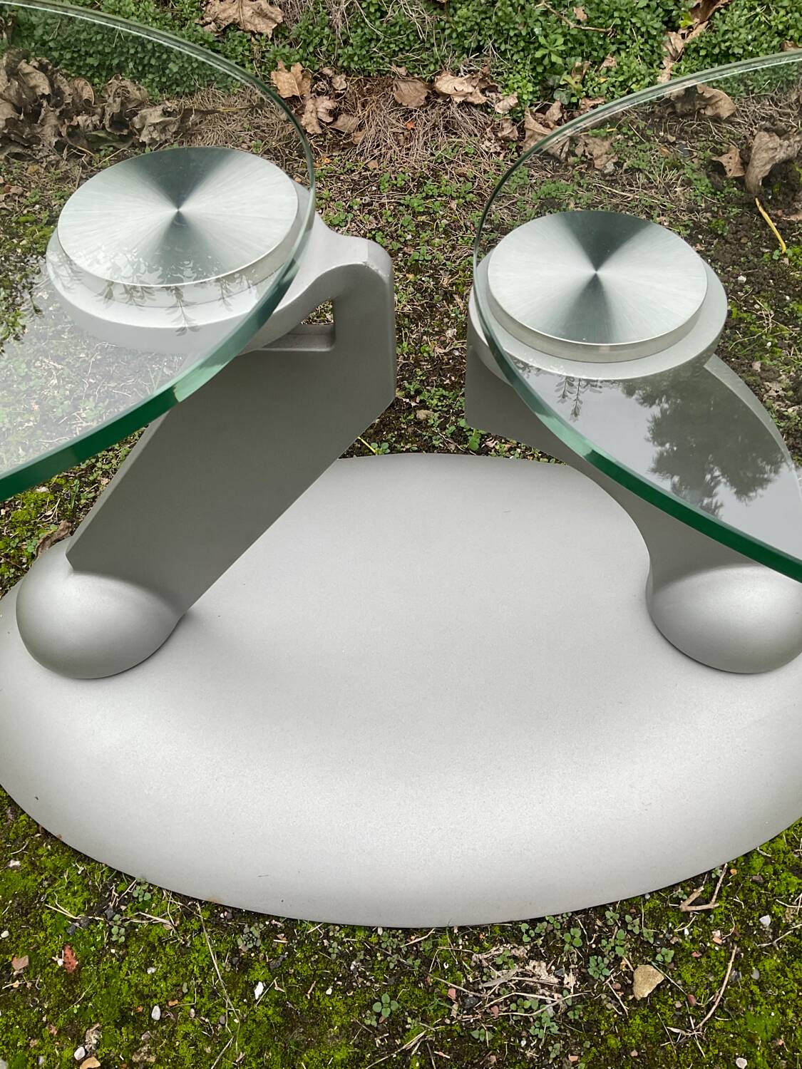 Naos designer coffee table in tempered glass and cast iron