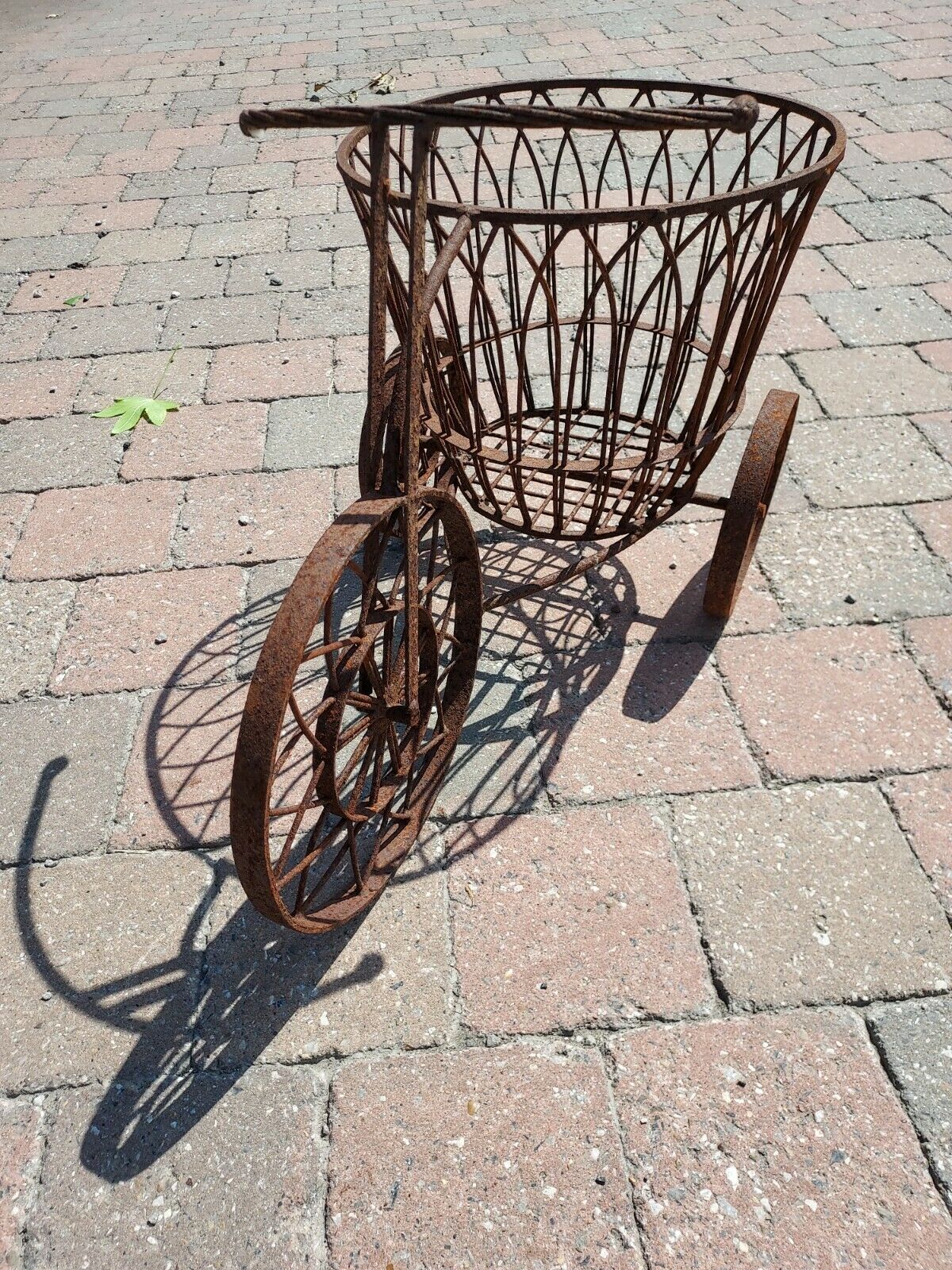 Wrought iron planter