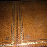 Bureau ancien en acajou dessus cuir