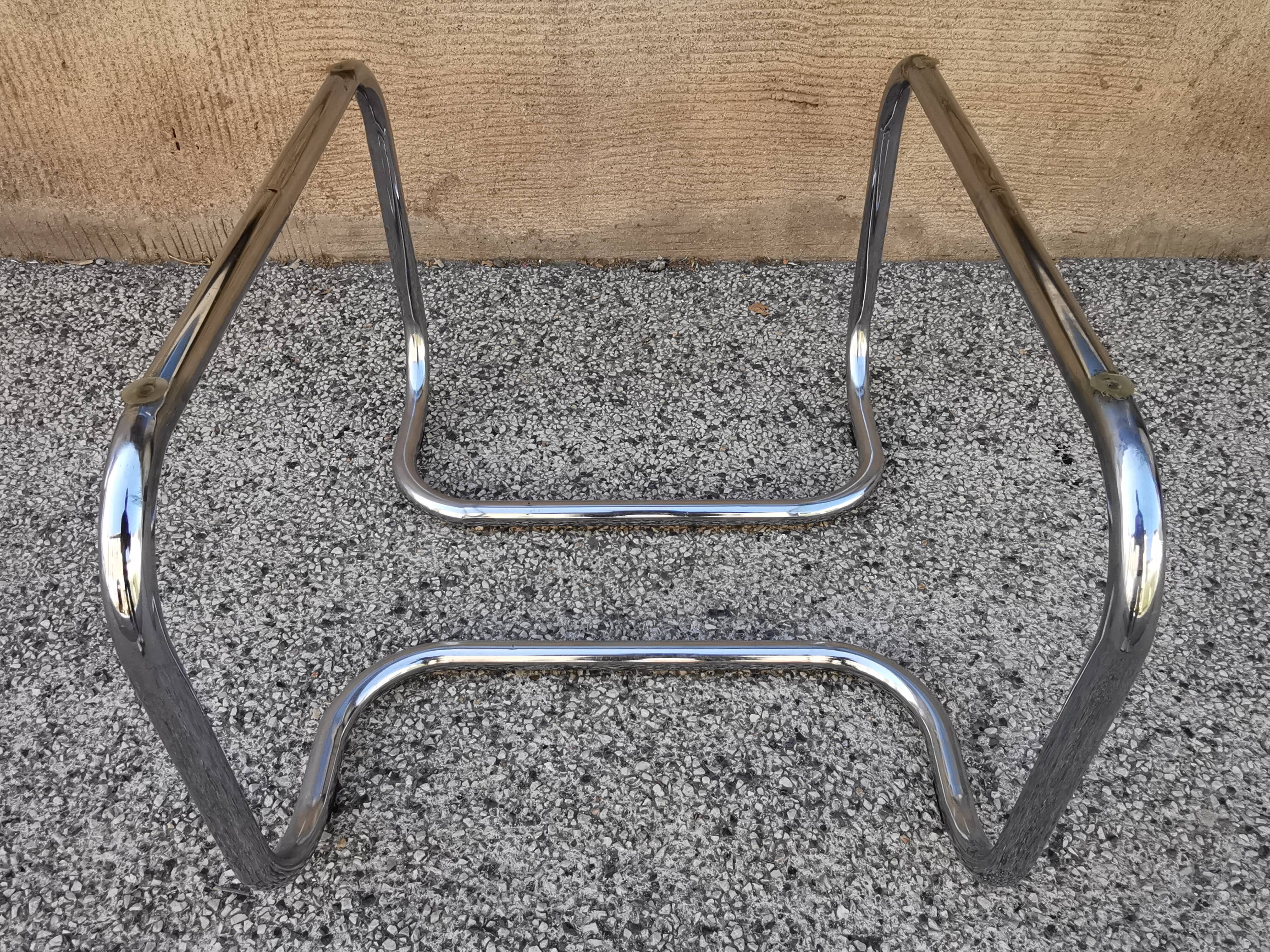 Vintage auxiliary coffee table 70s Bauhaus style
