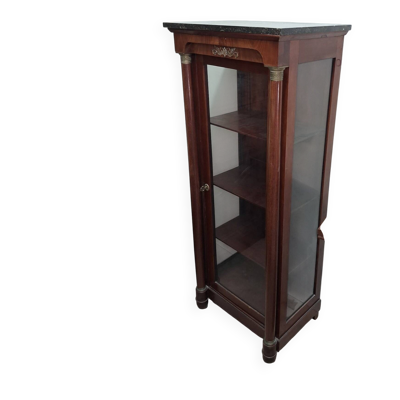 Vitrine style Empire en acajou et bronze doré, dessus marbre noir – XIXe