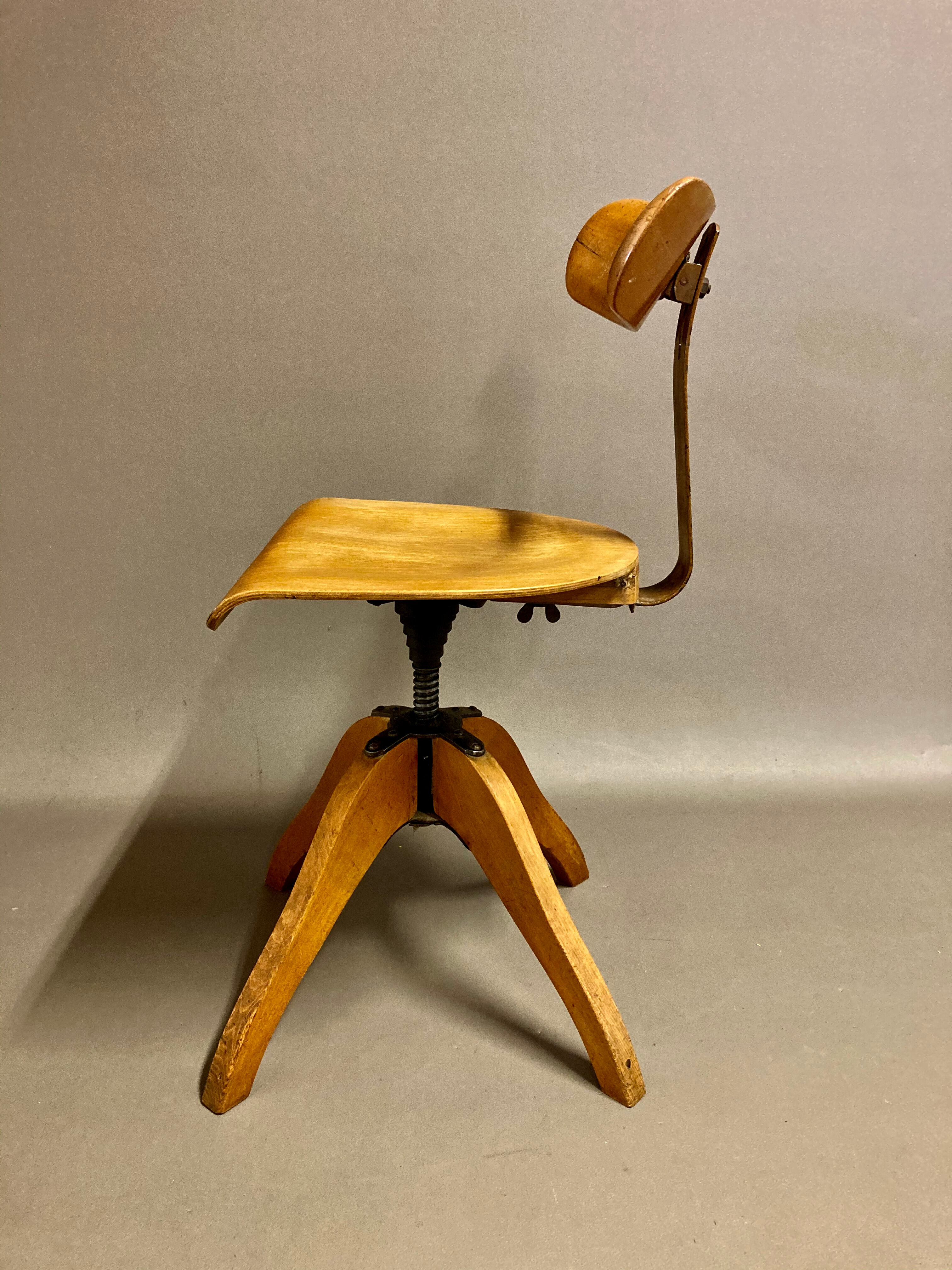 "Bombenstabil" modular industrial chair by Stoelcker 1950.